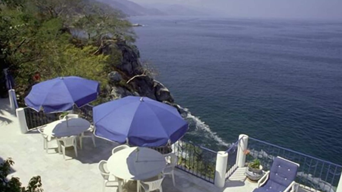 South Shore Hotel Area Villa | CLIFFSIDE VILLA w/private pool 3/suite bedrooms Amazing ocean views. Staff.