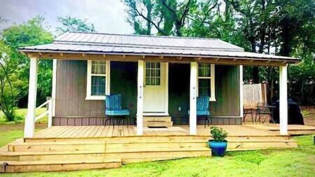 Clinton Cabin | Clinton Cabins #1
