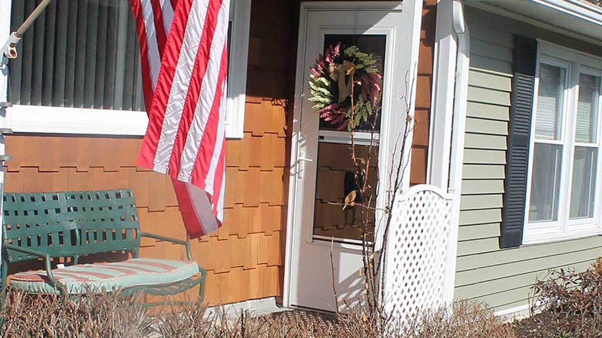 Clinton Apartment | Clinton's Pet Friendly B&B
