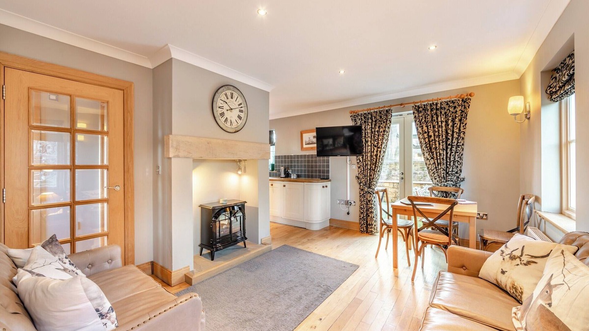 Chathill Cottage | Cloister Cottage - UK3463
