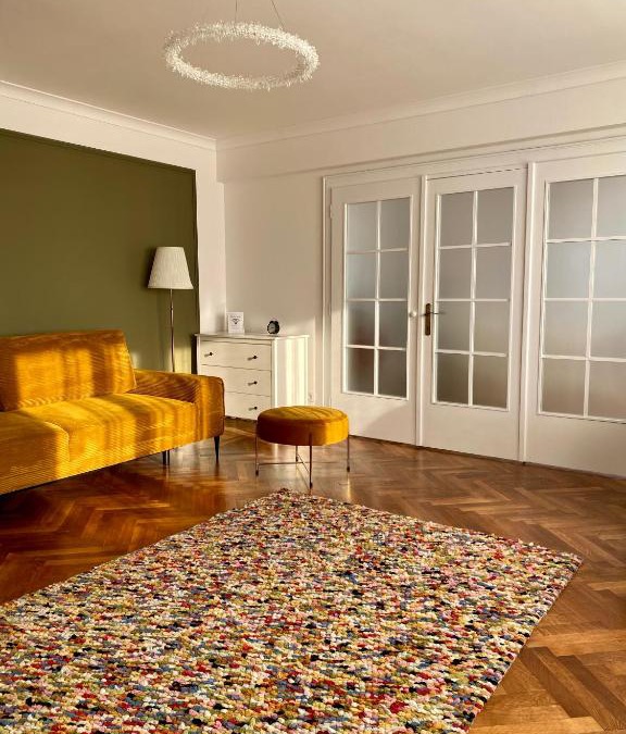 Brasov Apartment | Cloos - Elegant Residence with Panoramic View