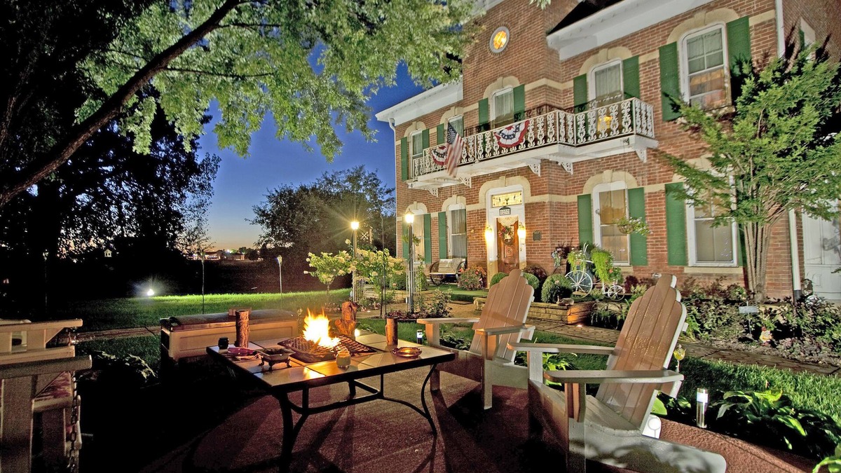Galena Bed & Breakfast | Cloran Mansion Bed & Breakfast