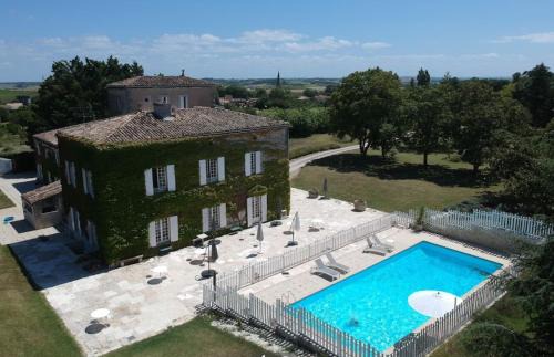 Mortagne-sur-Gironde Bed & Breakfast | CLOS DE BELLEVUE