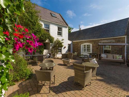 Sark House | Clos De Vaul Creux