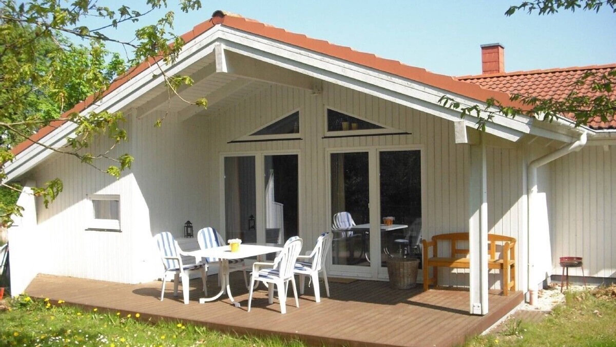 Pulsen House | Close to a lake, 6 km to the Baltic Sea, hiking, cycling