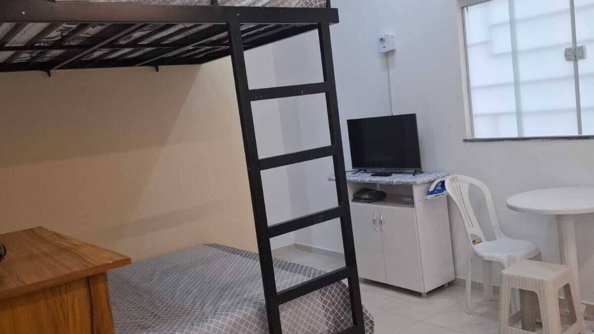 Tirirical Apartment | Close to airport and bus station, ideal for short stays, fully equipped kitchenette with air conditioning.