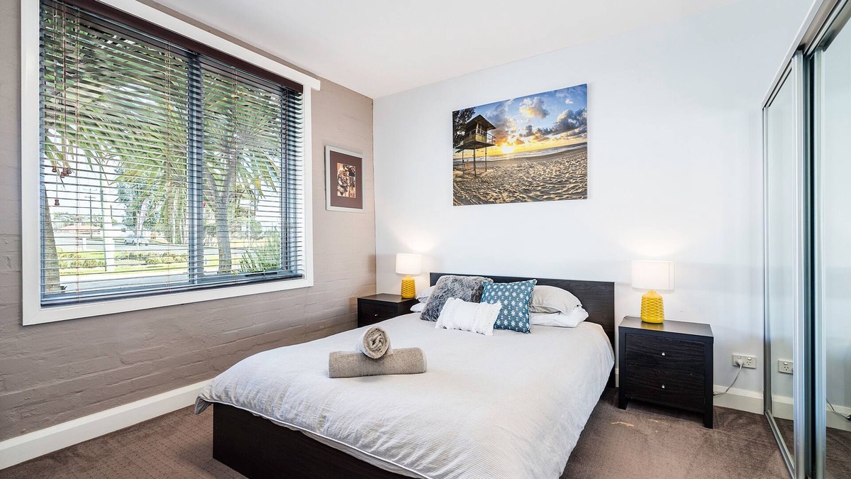 Port Sorell Villa | Close to beaches, vineyards, mountain bike trails and food harvest.