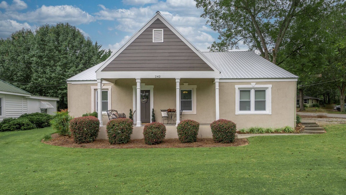 Monroe Apartment | Close to Beautiful Downtown Monroe, Georgia