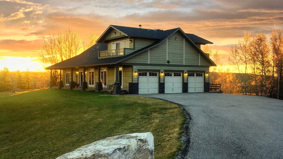 De Winton Cottage | Close to Calgary and Spruce Meadows Esquestrian