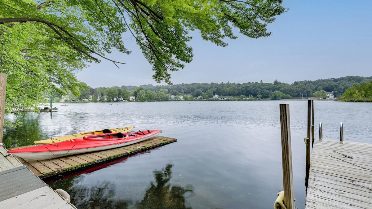 Forest Grove Apartment | Close to Colleges: Worcester Apt w/Lake Access!