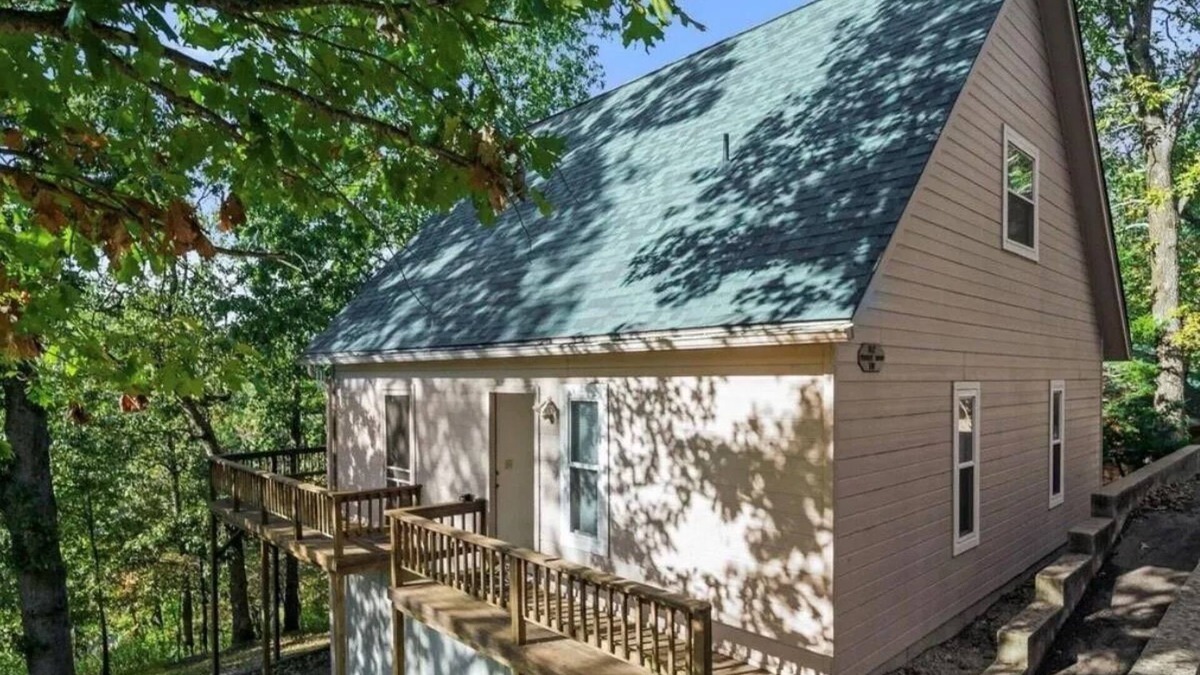 Eucha House | Close to Disney Dam the off-road adventurer and great cove for paddle-boarding
