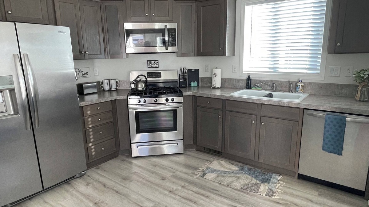 Norwalk House | Close to Disney Steps to Sports Park Central A/C