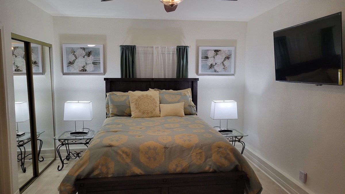 Los Angeles Apartment | Close To Downtown LA, Sofi Stadium & The Forum
