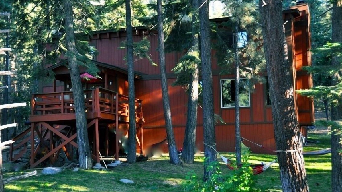 South Lake Tahoe House | Close To Everything, but Away From It All! Pet Friendly Paradise Forest Back