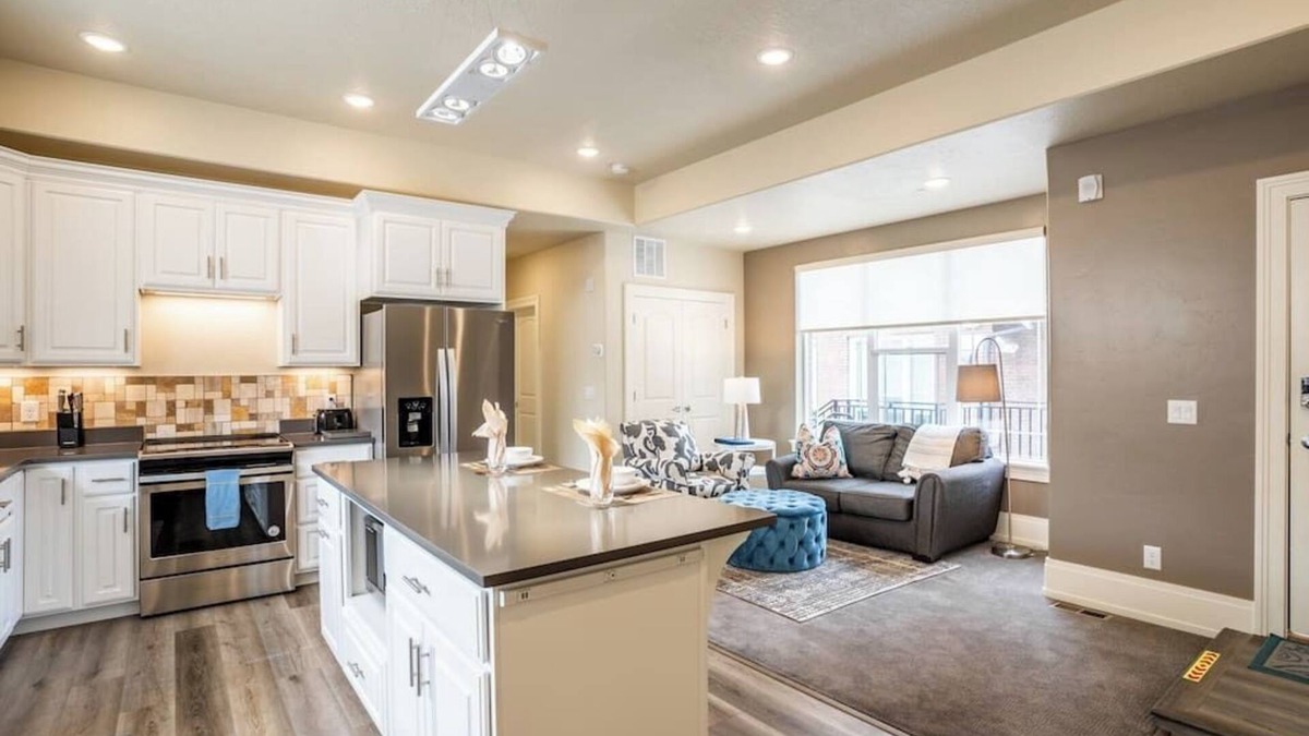 Timp Apartment | Close to Everything in Downtown Provo