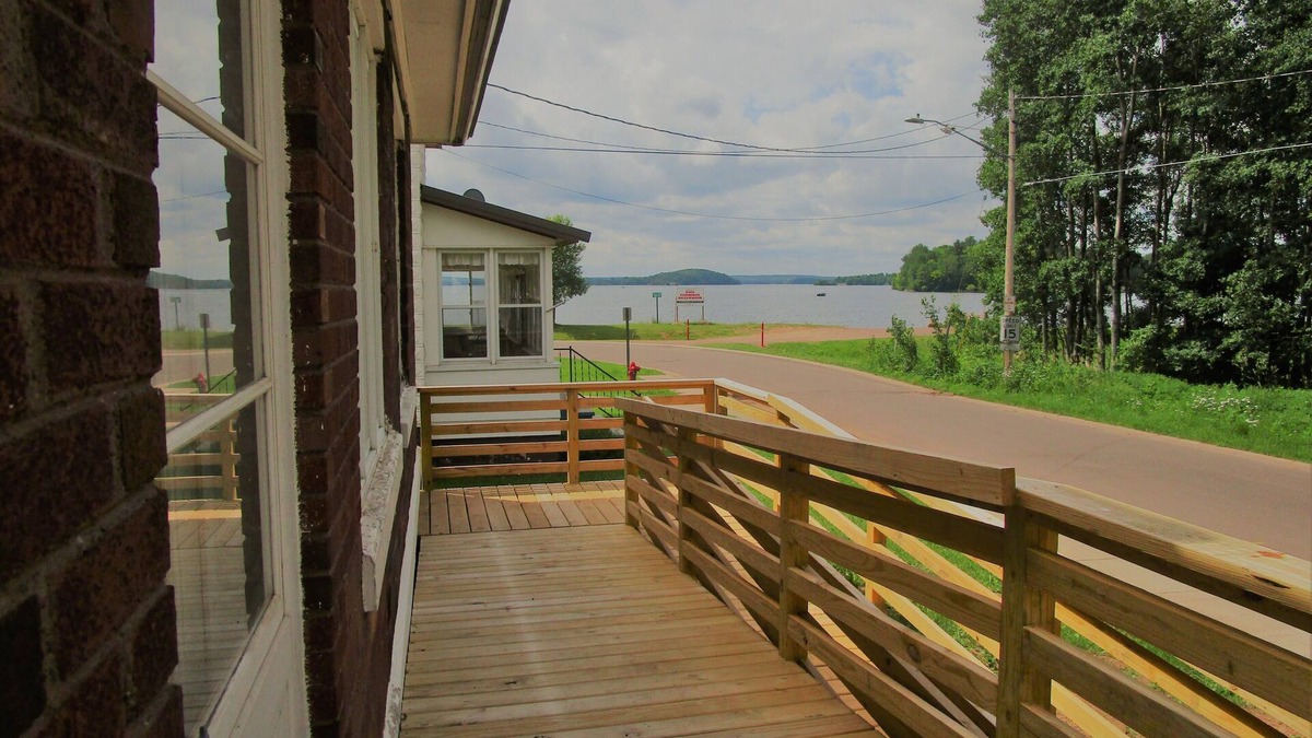 Gile House | Close to Hurley, Trail access, near The Gile Flowage with Central Air & King Bed