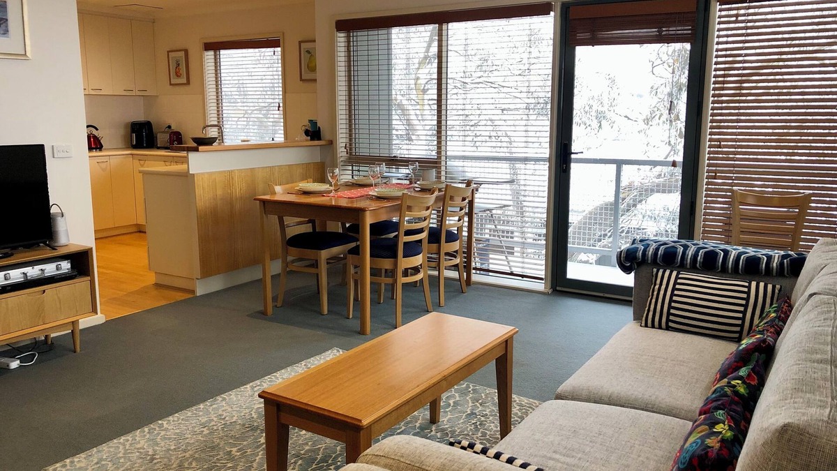 Mount Buller Apartment | Close to Lydia Lassila Chairlift - Comfortable well equipped apartment