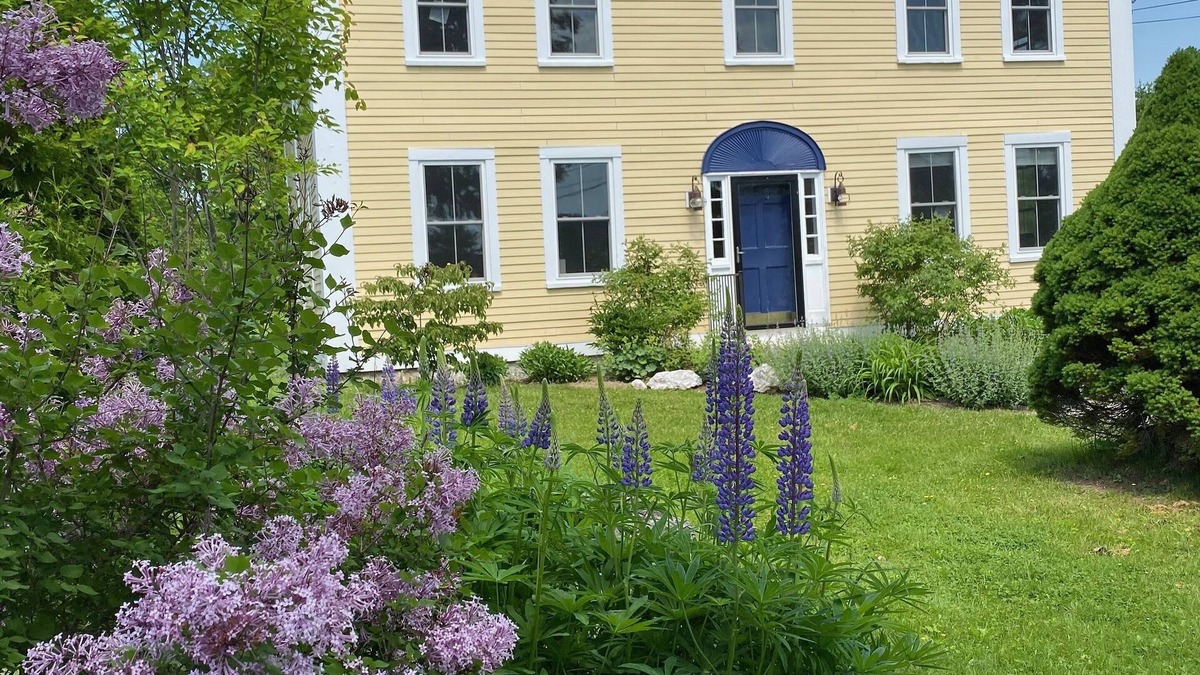 Round Pond House | Close to Round Pond Harbor and all that mid-coast Maine has to offer!