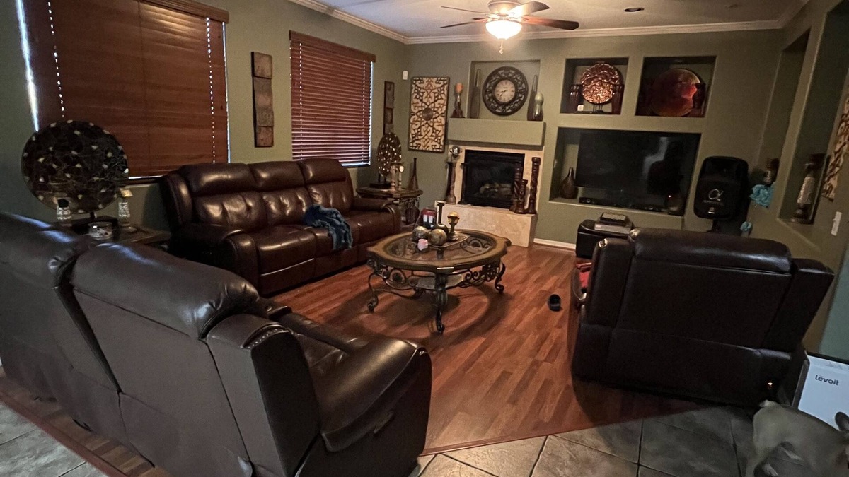 Maryvale House | Close to Stadium/Outlet stores/Casino/Resort .1 mile -10min to downtown Phx.