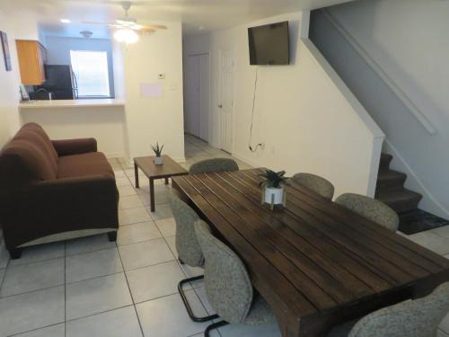 Kenner - Louis Armstrong International Airport Apartment | Close to Store & Airport