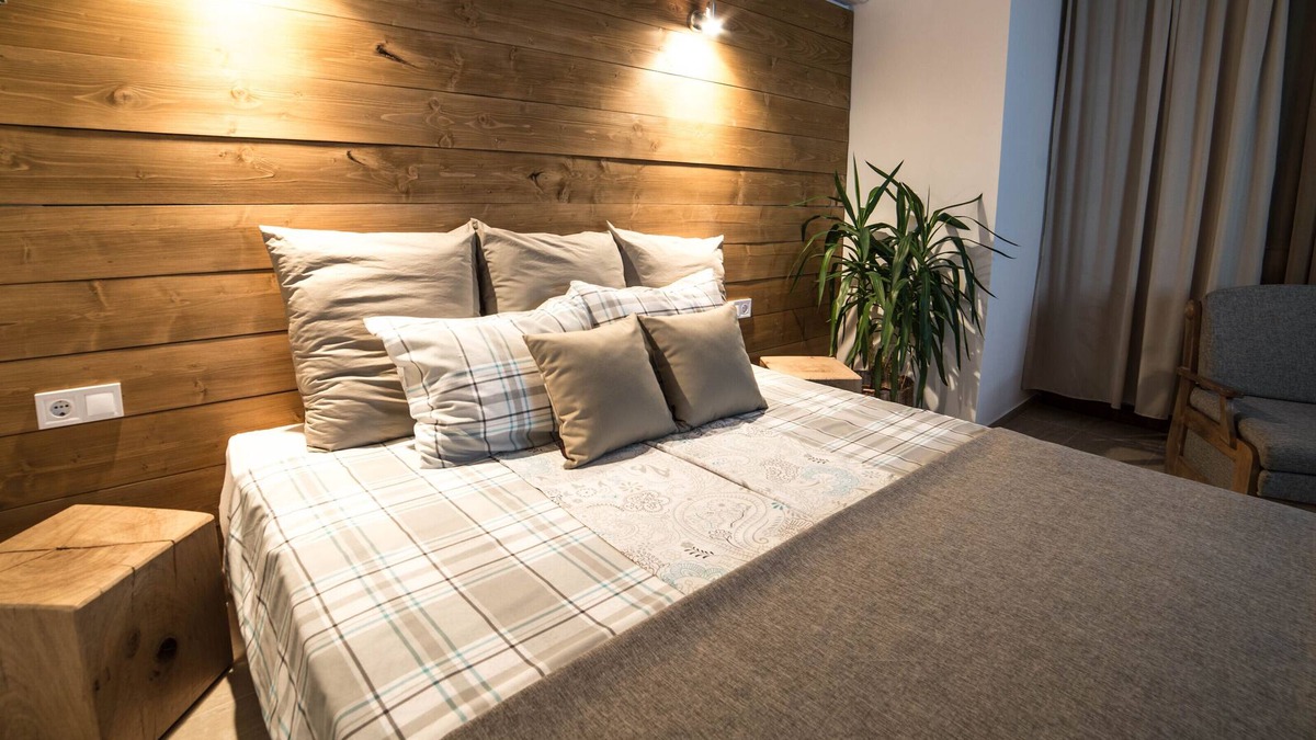 Sunny Beach Apartment | Close To The Beach - Perfect For Couples & Families