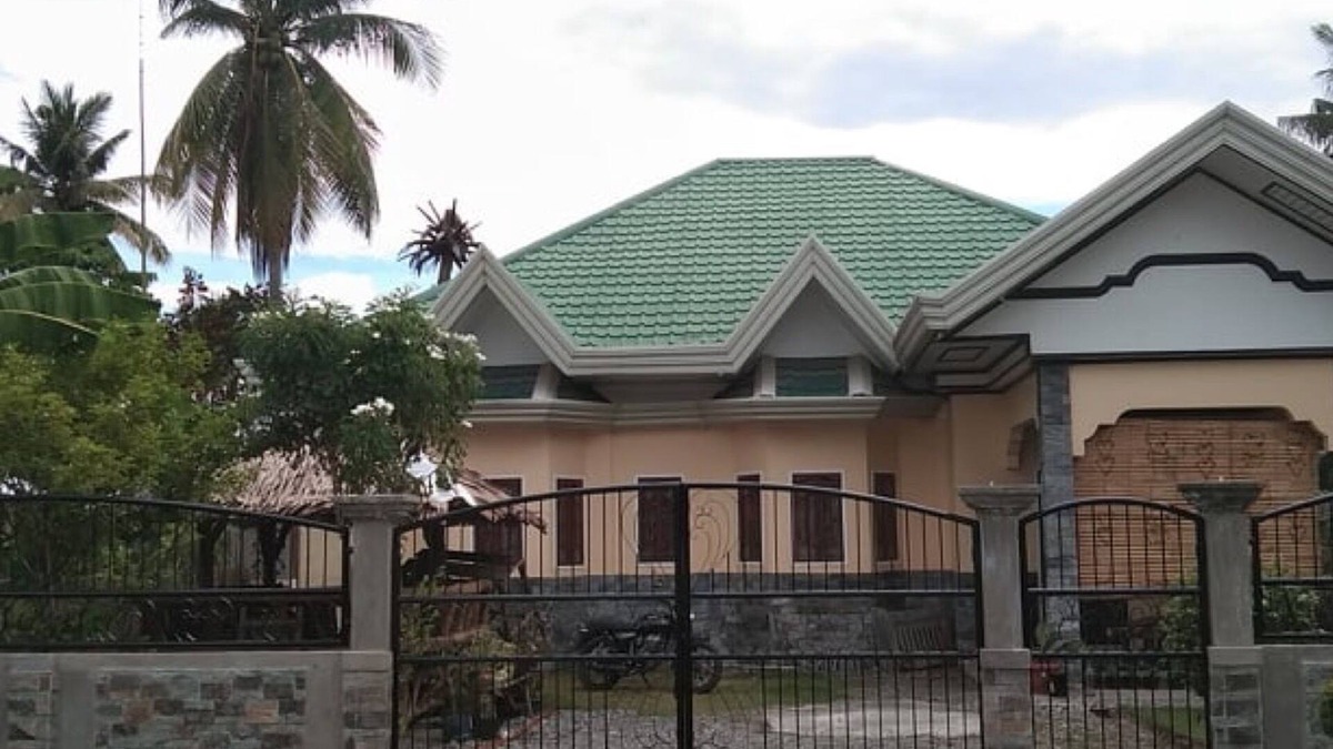 Lupon House | Close to The Beach on Mogbongcogon , Banaybanay