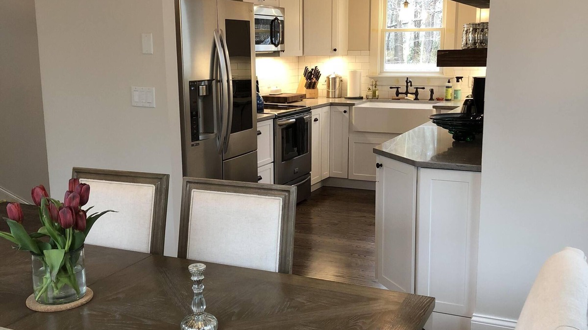 East Chop House | Close to town, beautifully updated