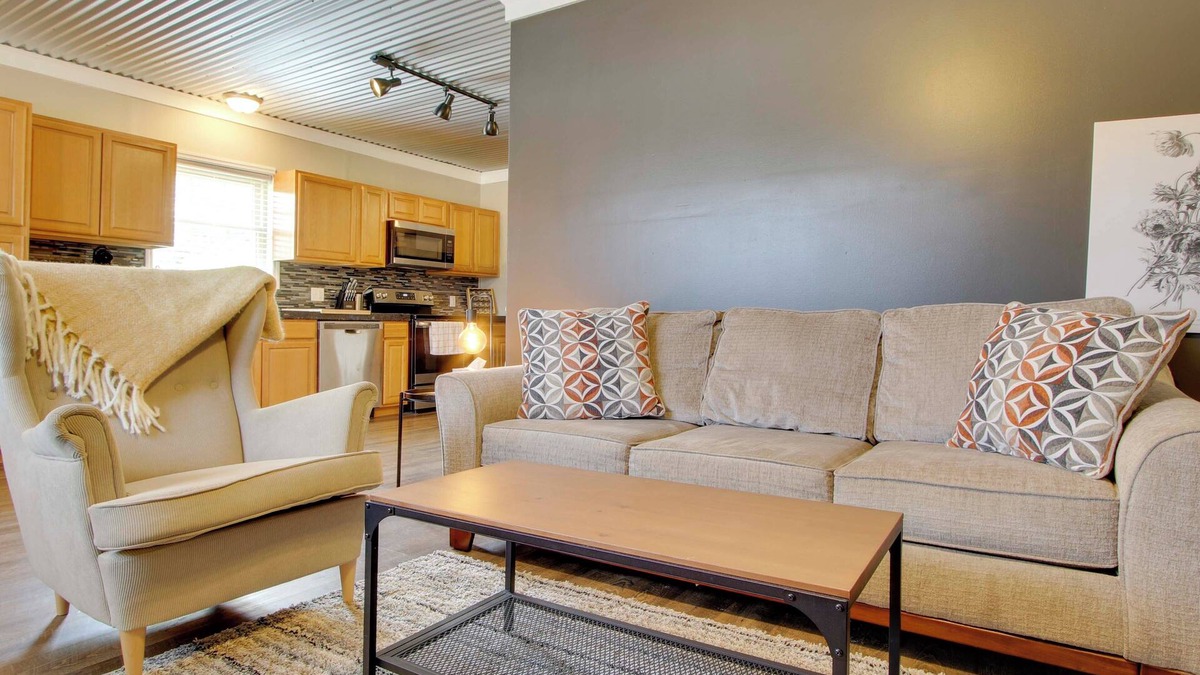 Greenwood Apartment | Close to Uptown & Hospital: Greenwood Studio