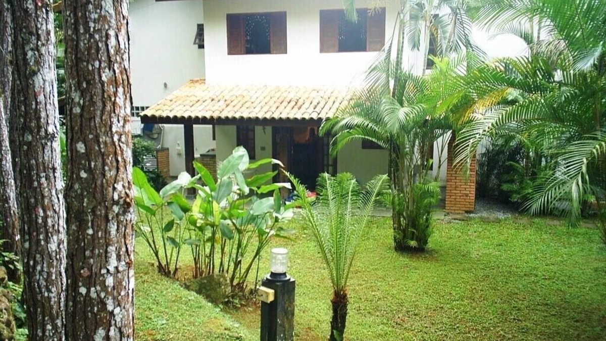Boicucanga Beach House | CLOSED SEA FRONT CONDOMINIUM HOUSE