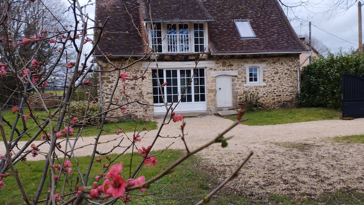 Glandon House | Closed to Dordogne, 2023 Fully Renovated Cottage in a quiet countryside place.