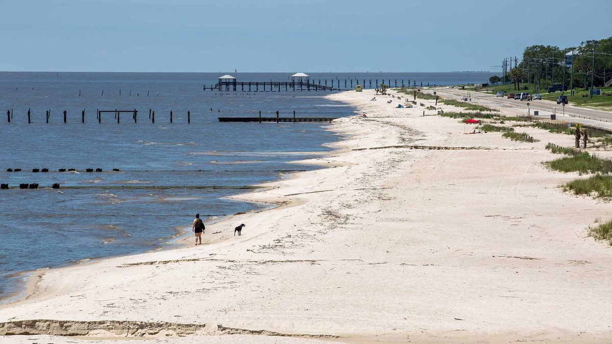 Waveland House | 'Cloud 9 On The Coast' < 1 Mi to Beach!