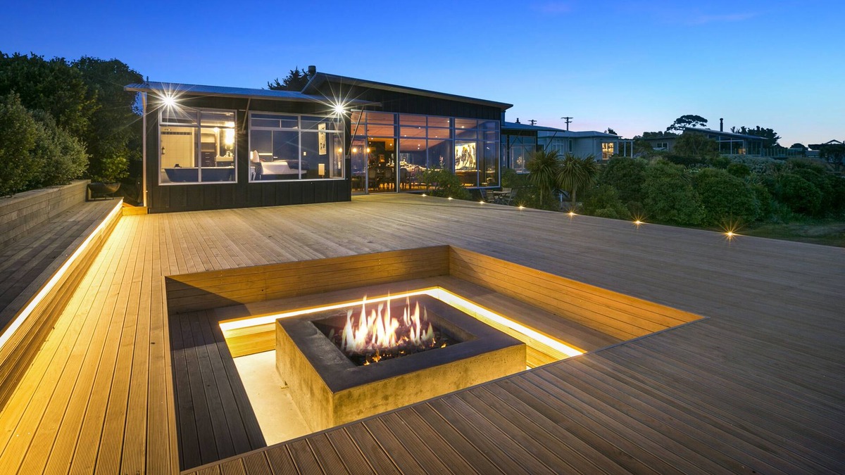 Otago Cottage | CLOUD 9 RETREAT - ABSOLUTE BEACHFRONT HOME, pet friendly in Karitane
