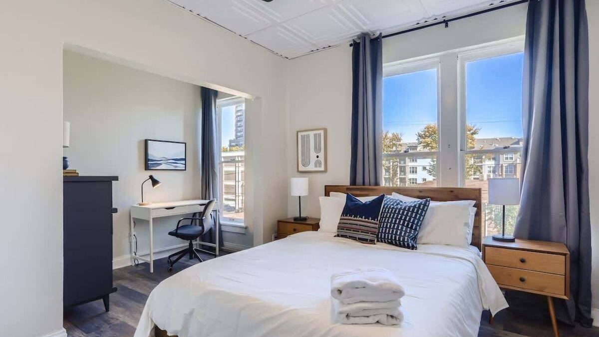 City Park Apartment | Cloud by Modern Midstay/1 Block to City Park #C6