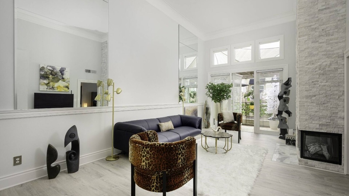 Airport Area Condo | CLOUD NINE Comfort & Elegance Penthouse Condo
