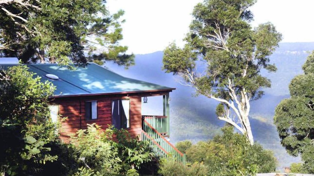 Beechmont Cottage | Clouds Chalet