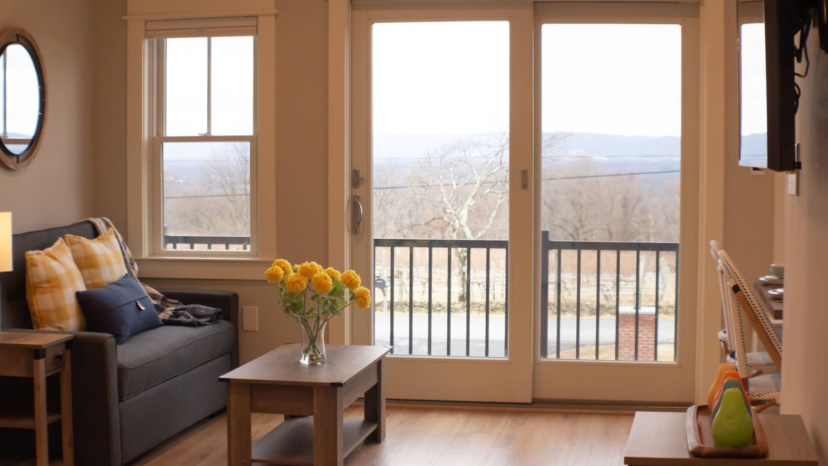 Blue Ridge Apartment | CloudView Cottage - Carriage House Apartment
