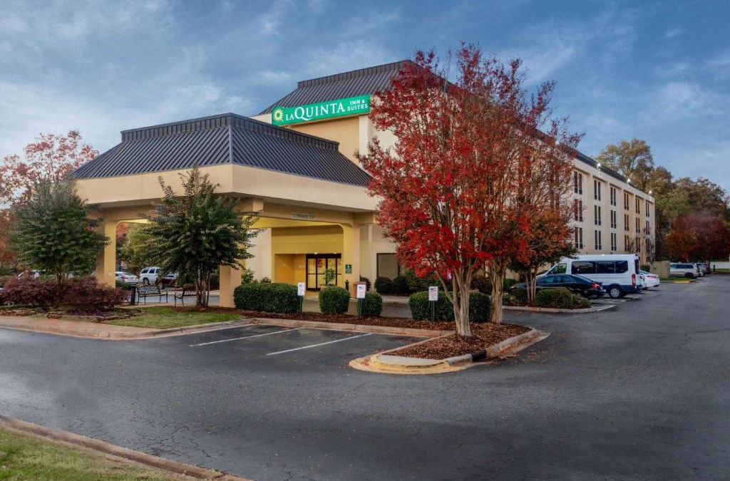 Toddville Road Hotel | CLT Airport Inn & Suites