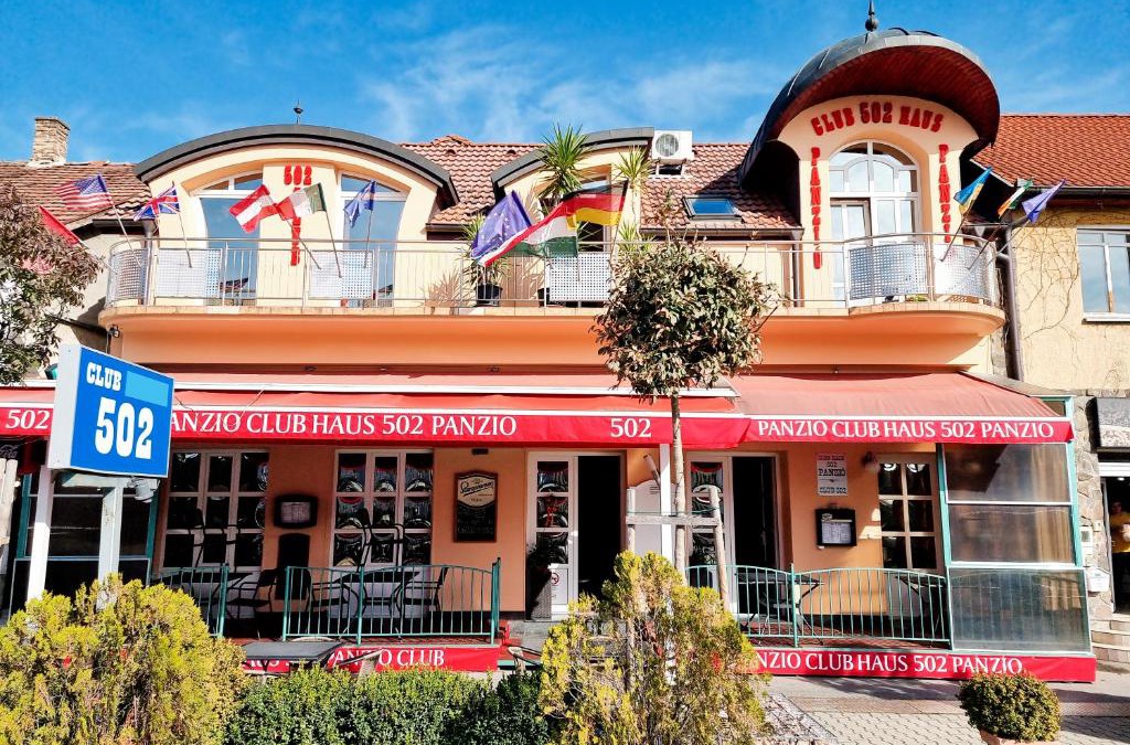 Kalocsa Bed & Breakfast | Club Haus 502 Kalocsa