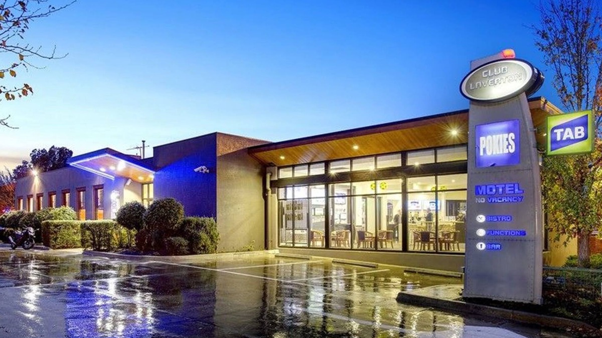 Laverton Hotel | Club Laverton Motel