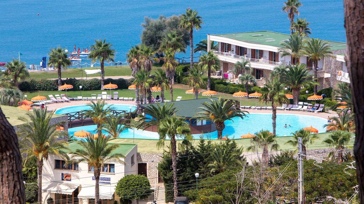 Belvedere Marittimo House | Club Residence La Castellana Mare