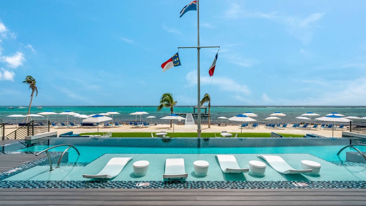 Rum Point Hotel | Club Suites at Rum Point