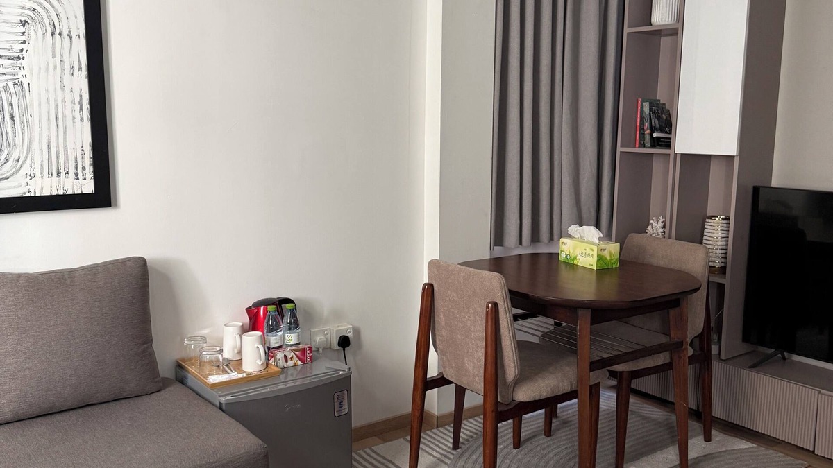 Hulhule Hotel | Club Three Executive Suite near Beach