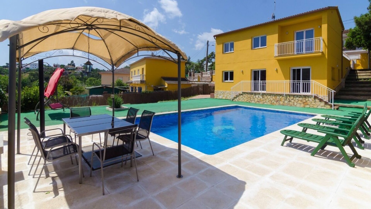 Macanet de la Selva Villa | Club Villamar - Nice and cozy house with private pool surrounded by lawn and located in a very qu...