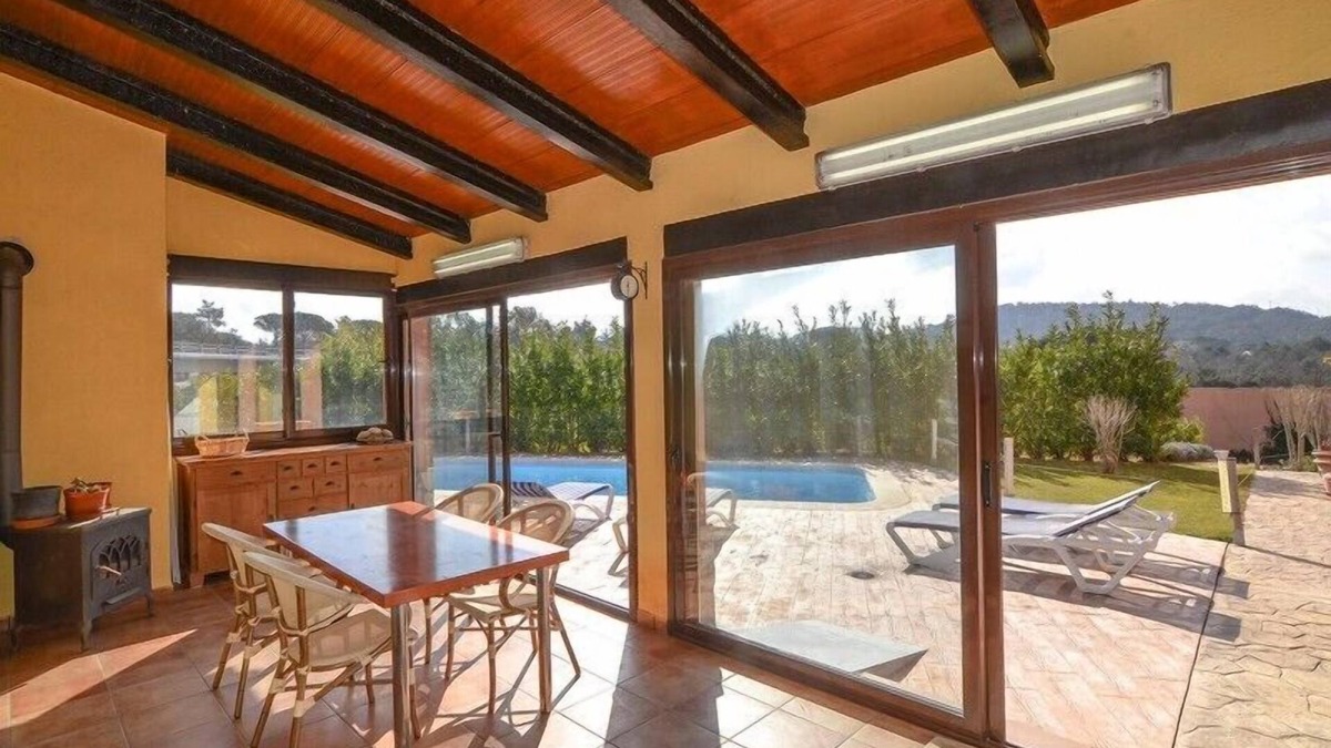 Can Carbonell Villa | Club Villamar - Beautiful spacious holiday house with private pool,nice garden and adapted for di.