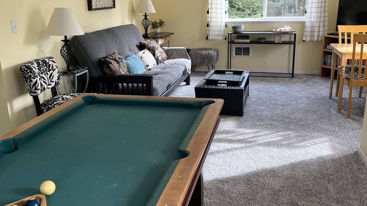 Poulsbo Apartment | Clubhouse Get-away on five acres