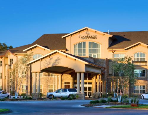 Pierre Hotel | ClubHouse Hotel and Suites