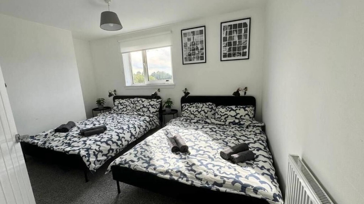 Clydebank Apartment | ClydeBank Brand new 3BDR Home, Glasgown