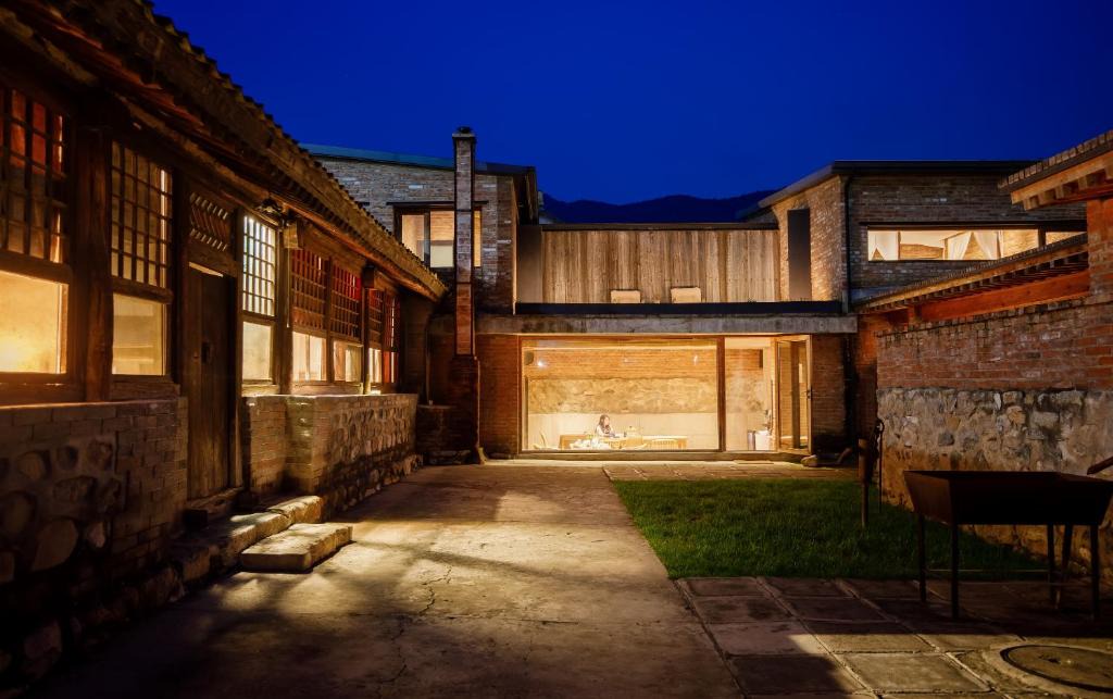 Huairou Hotel | CMYK Stoneyards by the Great Wall