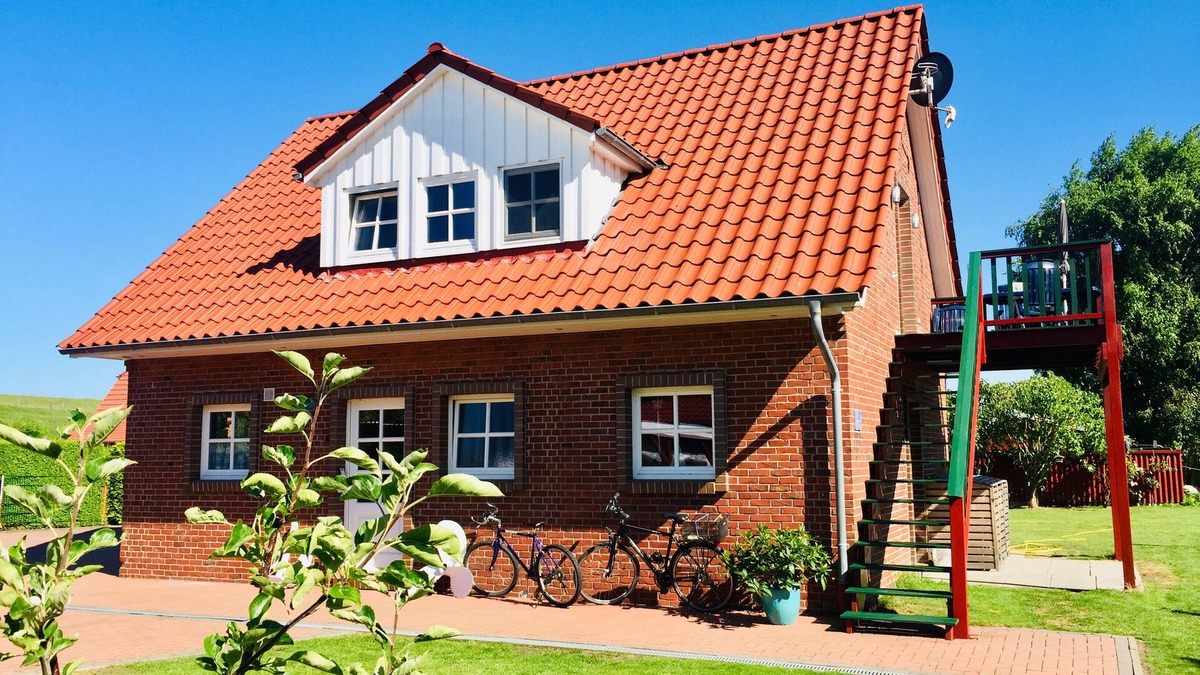 Fedderwardersiel Apartment | Cozy and idyllic apartment very close to the harbor