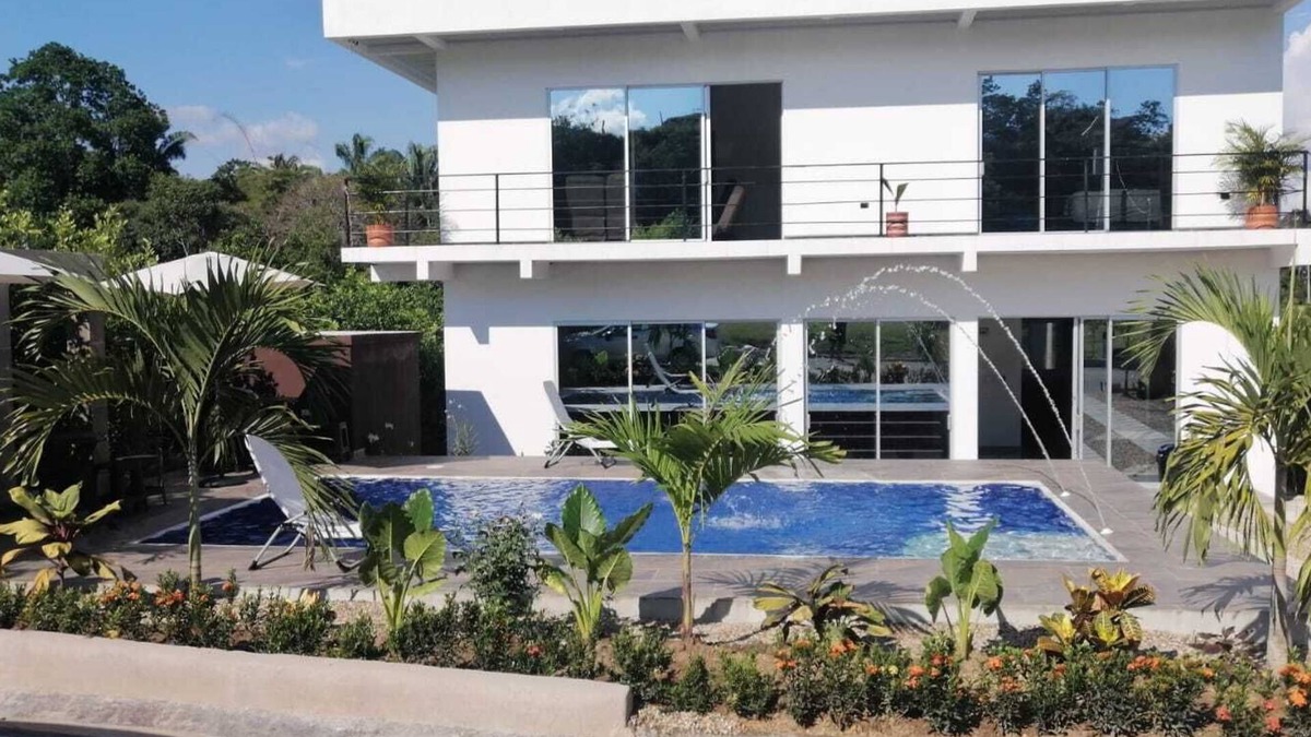Carmen de Apicala House | BEAUTIFUL SCENERY WIFI AIR IDEAL FOR FAMILIES BOARD GAMES BOLIRANA MINITEJO